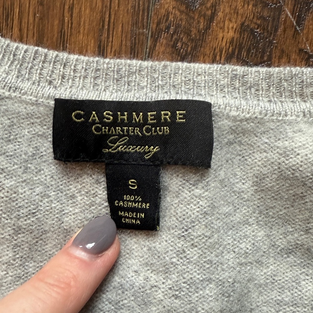 Charter Club Light Gray Cashmere Sweater, size small - Picture 3 of 5